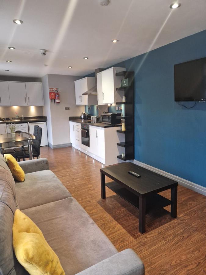 Lewis Apartment 3 Well Located Northern Quarter Sleeps Upto 8