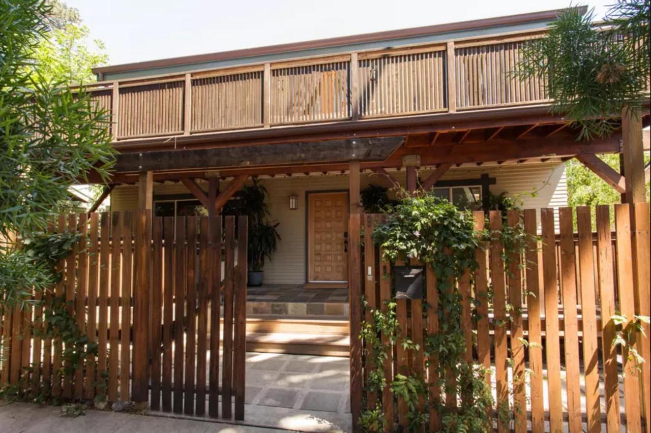 The Big Bungalow Rooms - Los Angeles