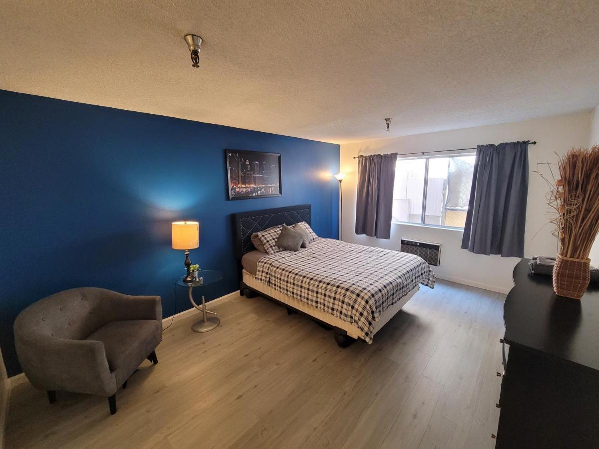Deluxe Hotel Style Unit