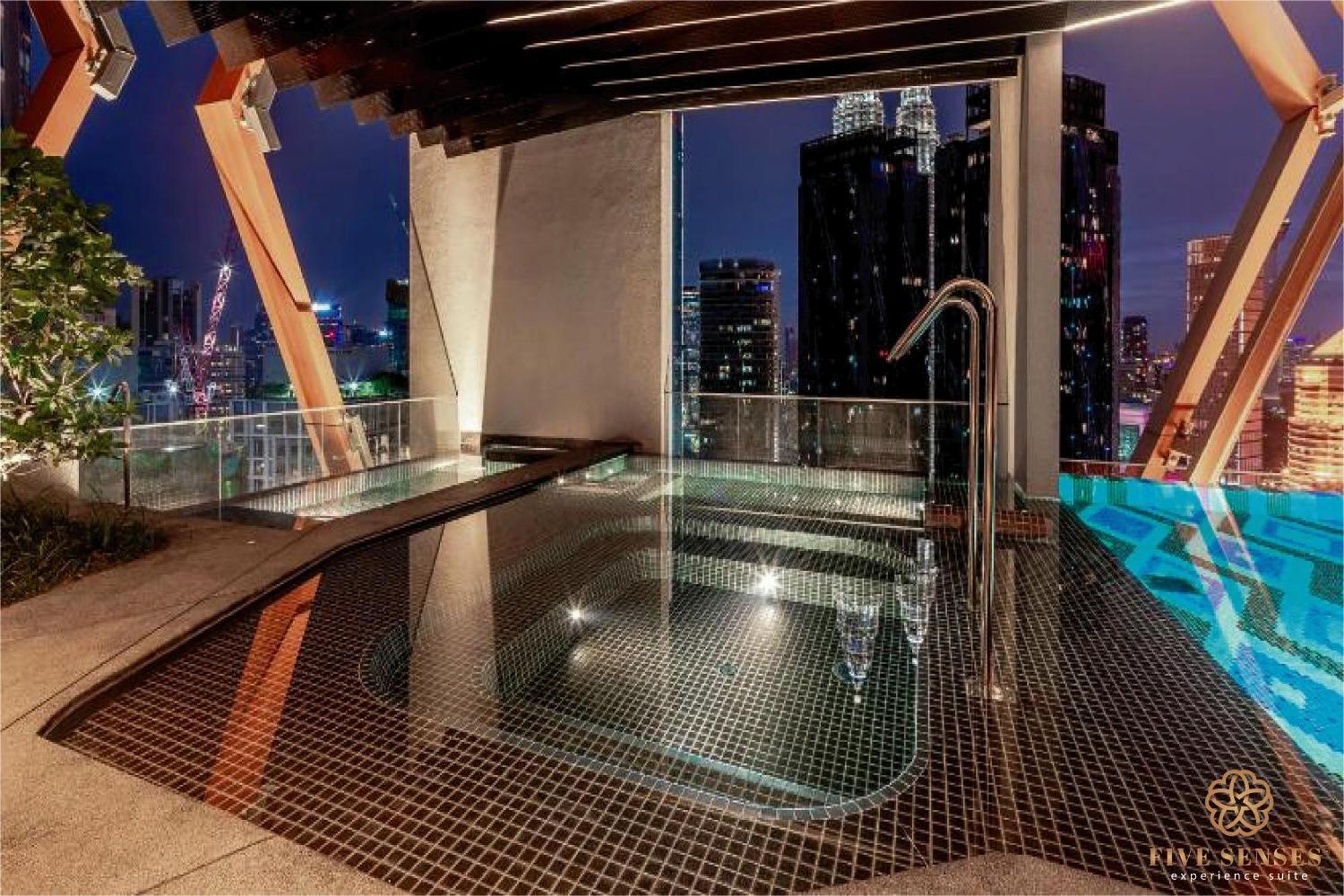 Scarletz Suites Kuala Lumpur, Five Senses