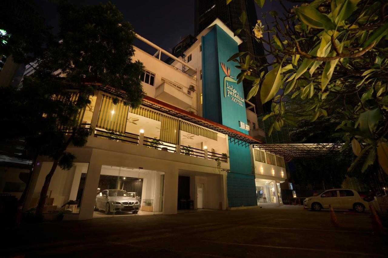 Lodge Paradize Hotel By The Sqwhere