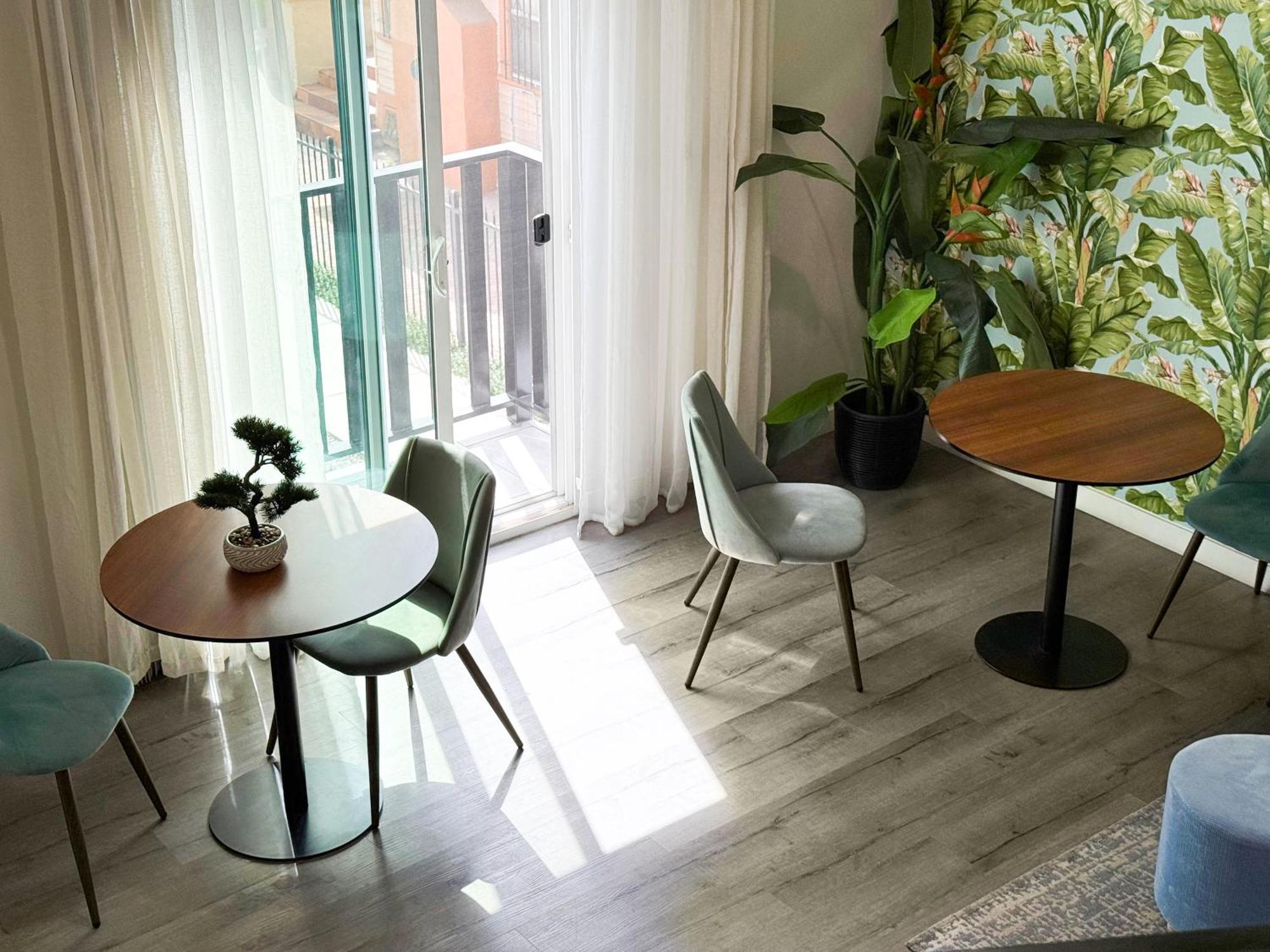 Forty First Place - Boutique Hostel - Los Angeles