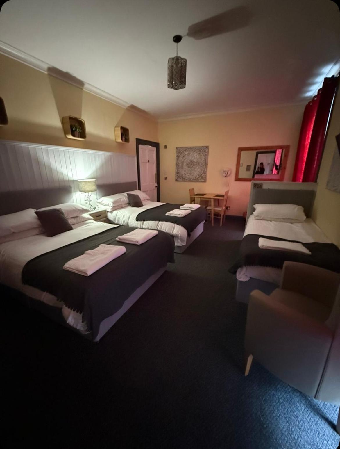 Luxe Rooms - Edinburgh