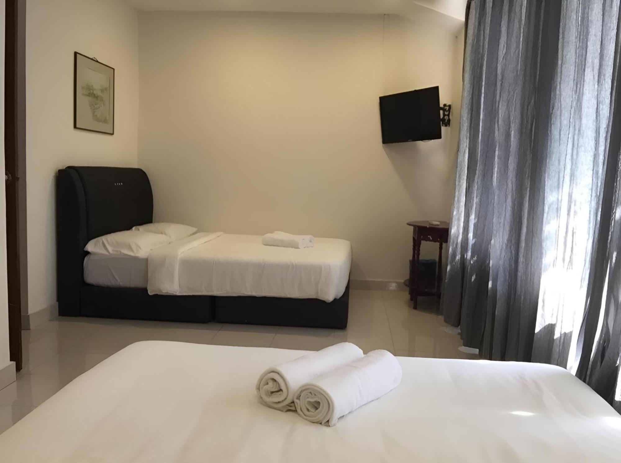 Fki International Hotel