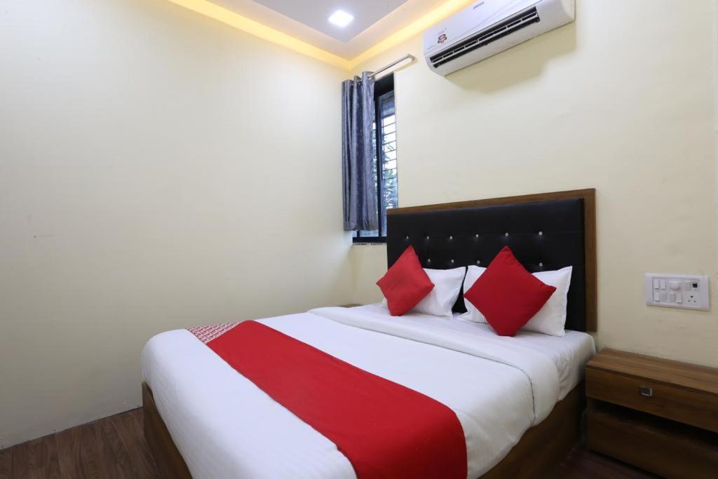 Hotel Crown Goregaon Mumbai