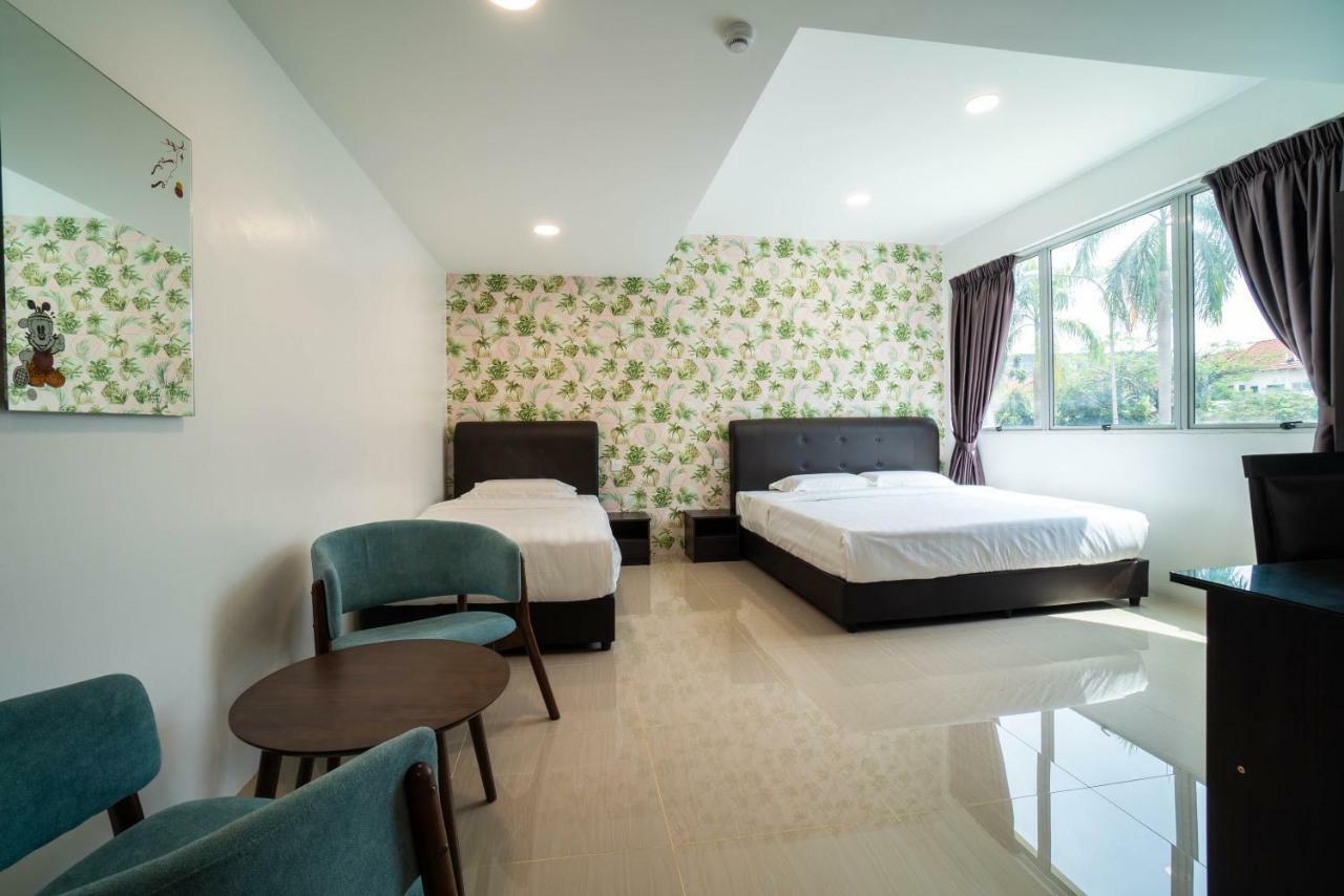 Crystal Garden Hotel - Tasik Selatan