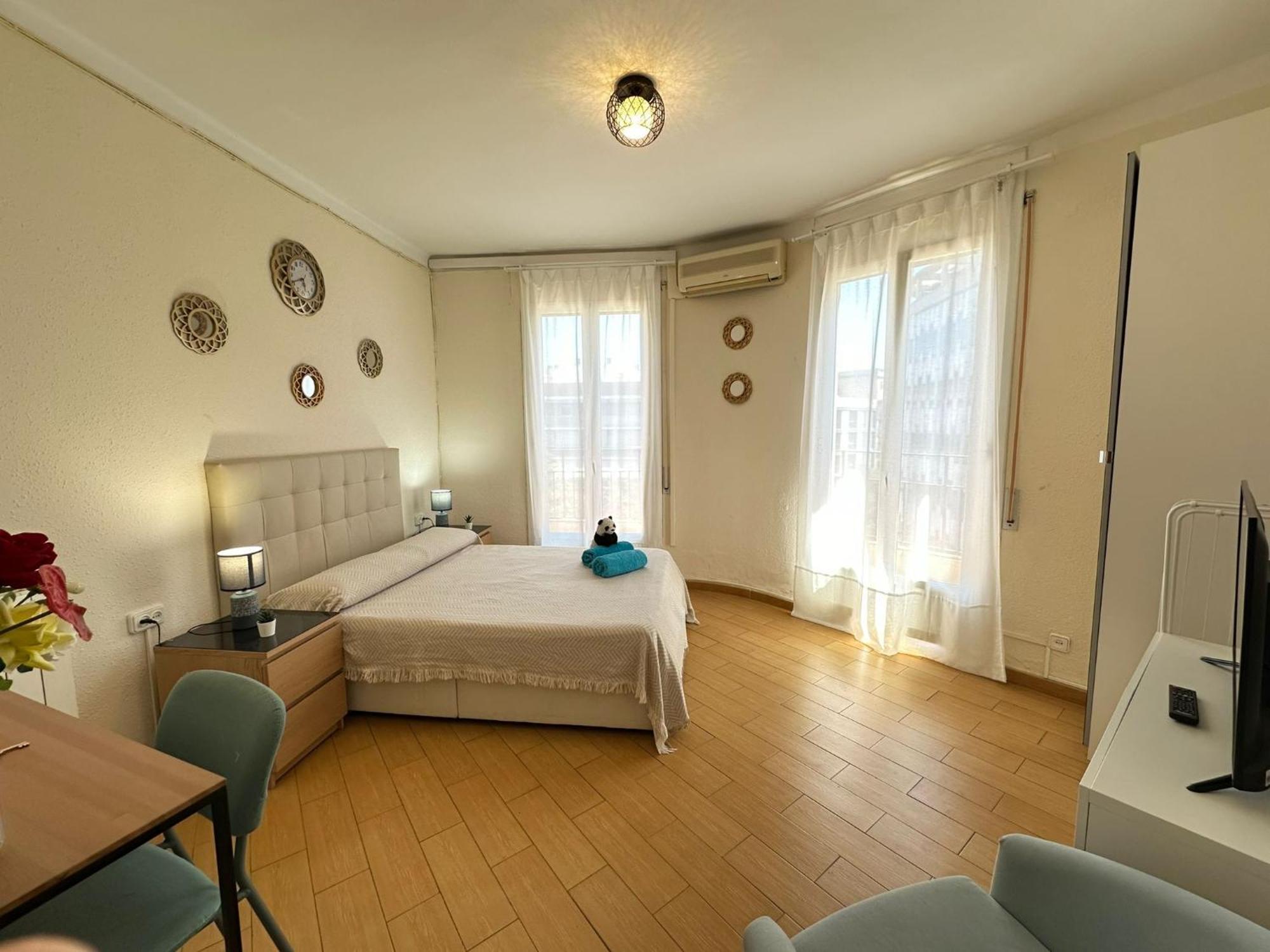 Habitaciones En La Calle Valencia