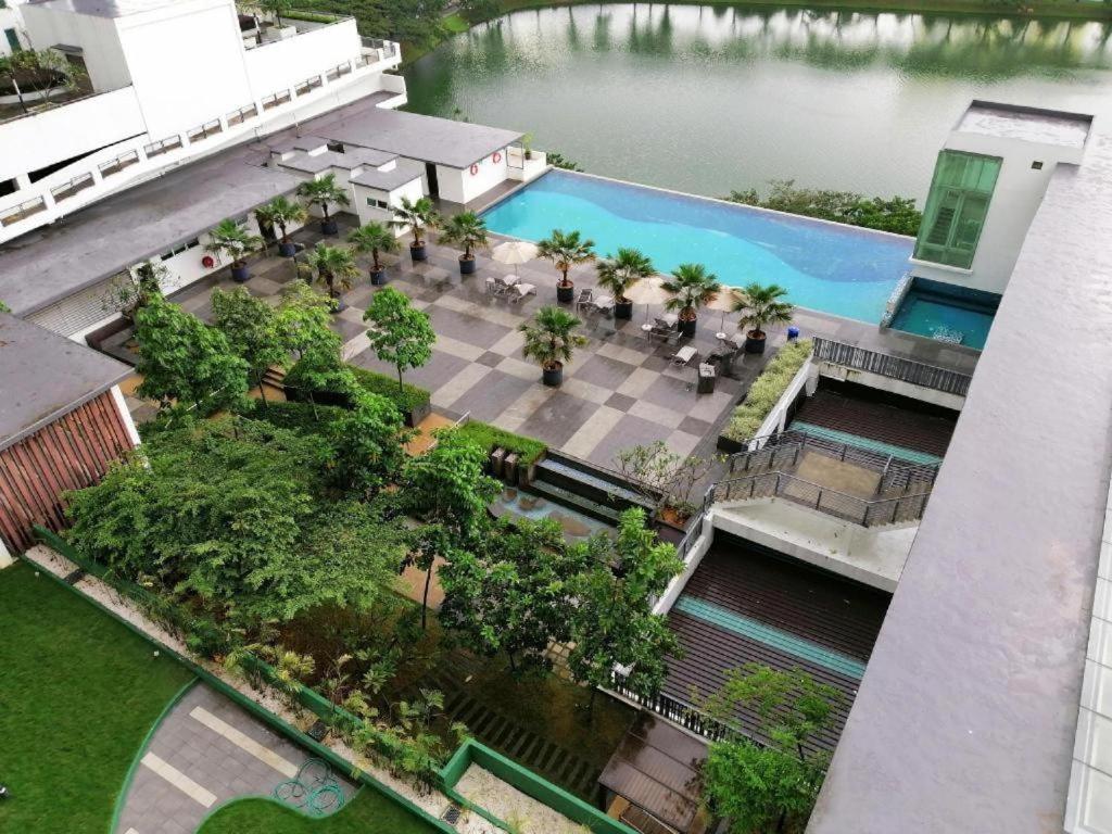 Honeymoon Suite By A Legacy Hotel - Klcc Lake View - Kuala Lumpur