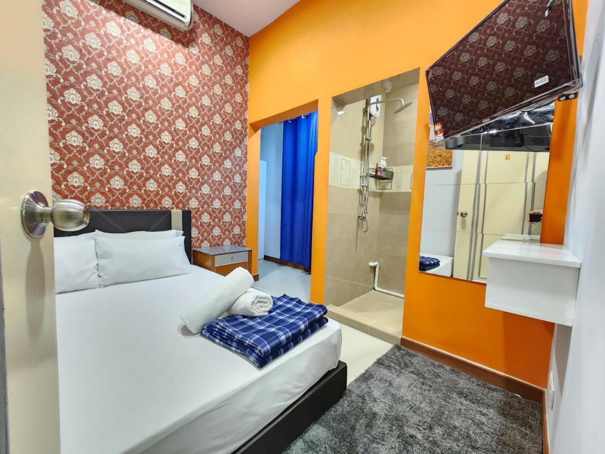 Holiday Hostel Klcc