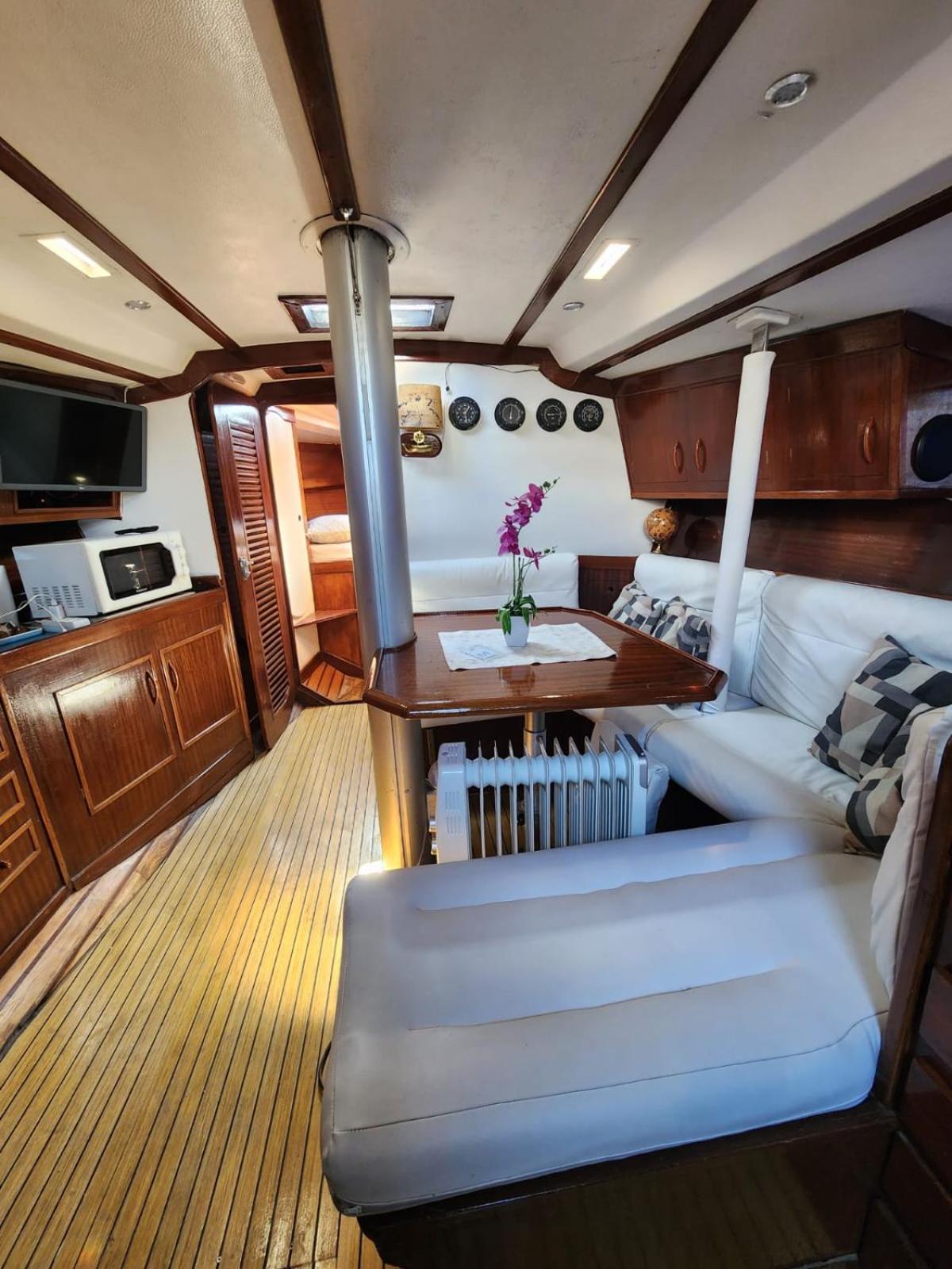 Sailboat Home - Barcelona